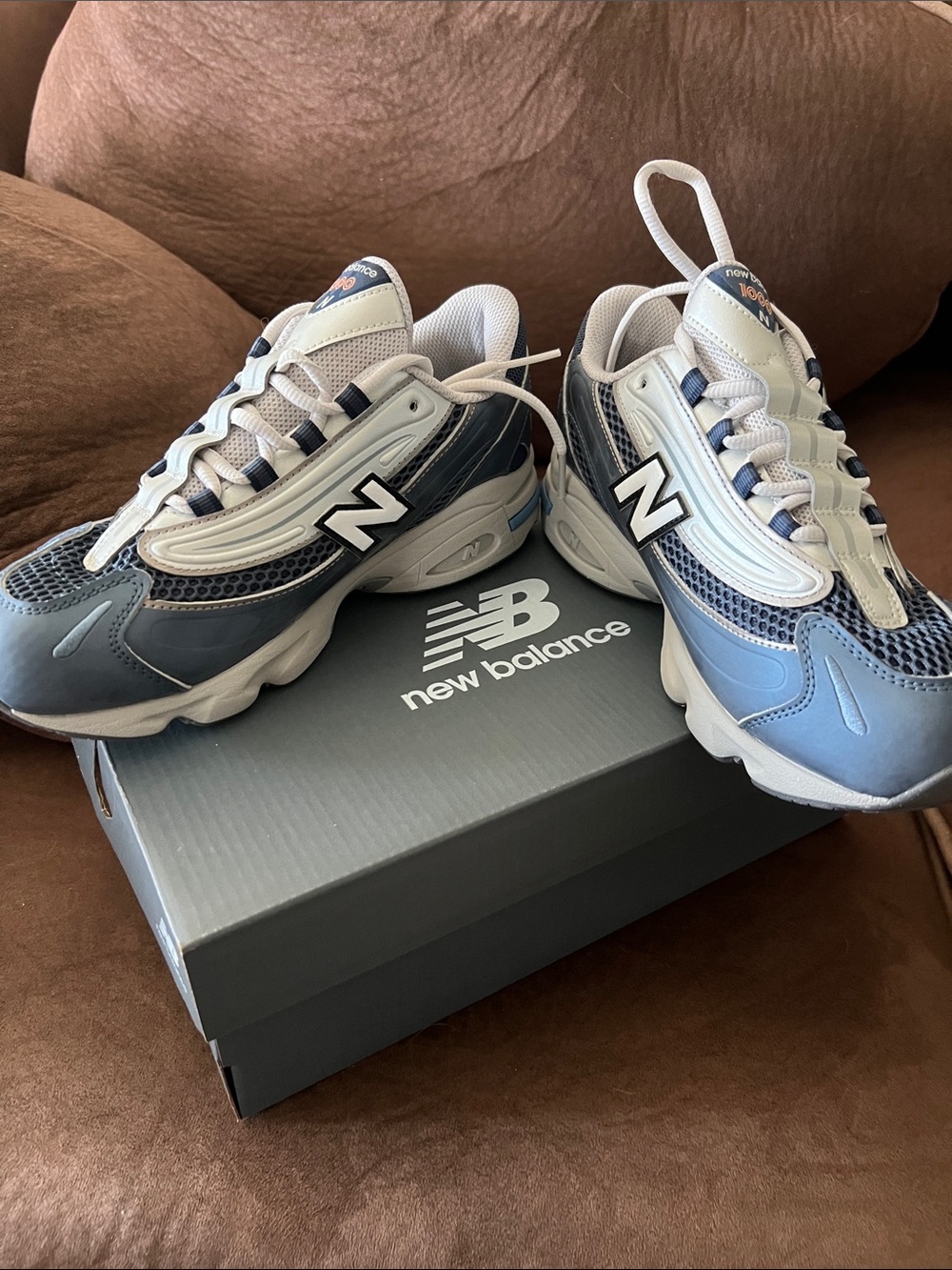 New Balance Kids Light Blue & White Retro Runner Sneakers